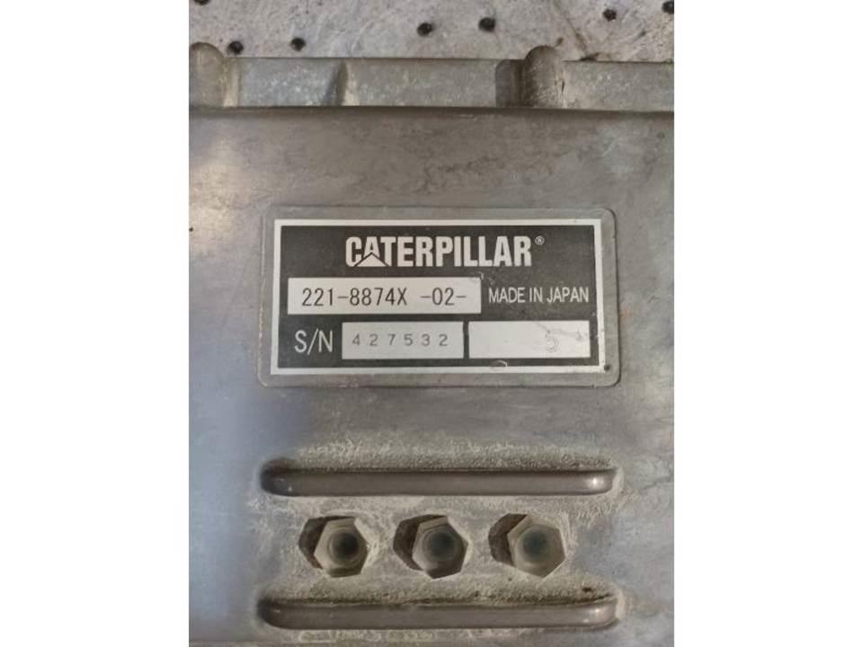 CAT 325D Kabiny i wnętrze