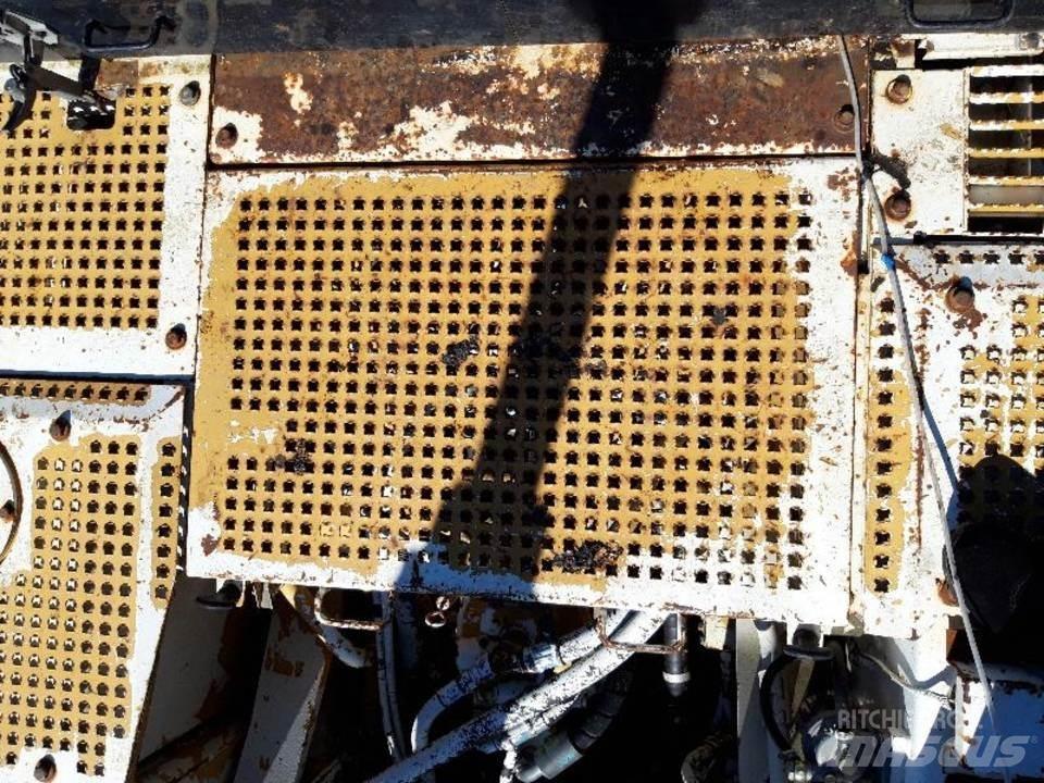 CAT 325LN Kabiny i wnętrze