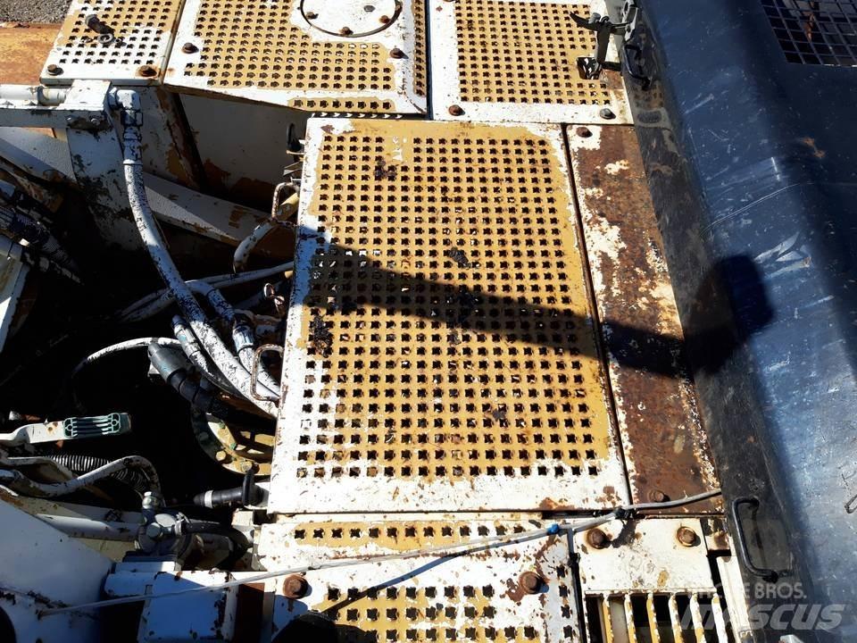 CAT 325LN Kabiny i wnętrze