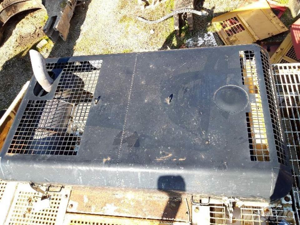 CAT 325LN Kabiny i wnętrze