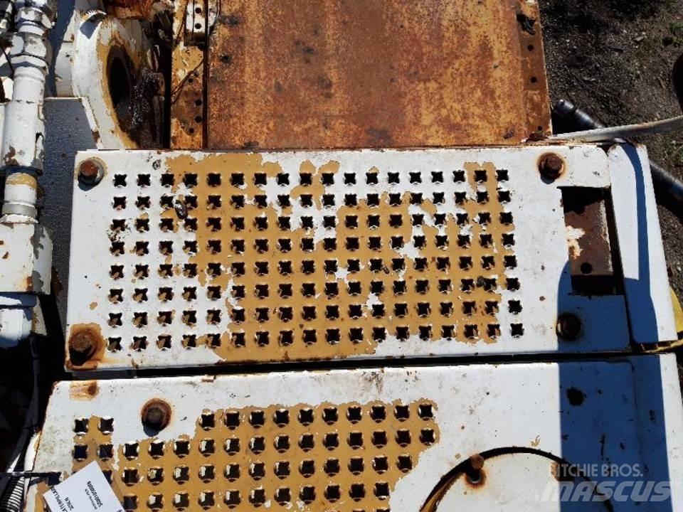 CAT 325LN Kabiny i wnętrze