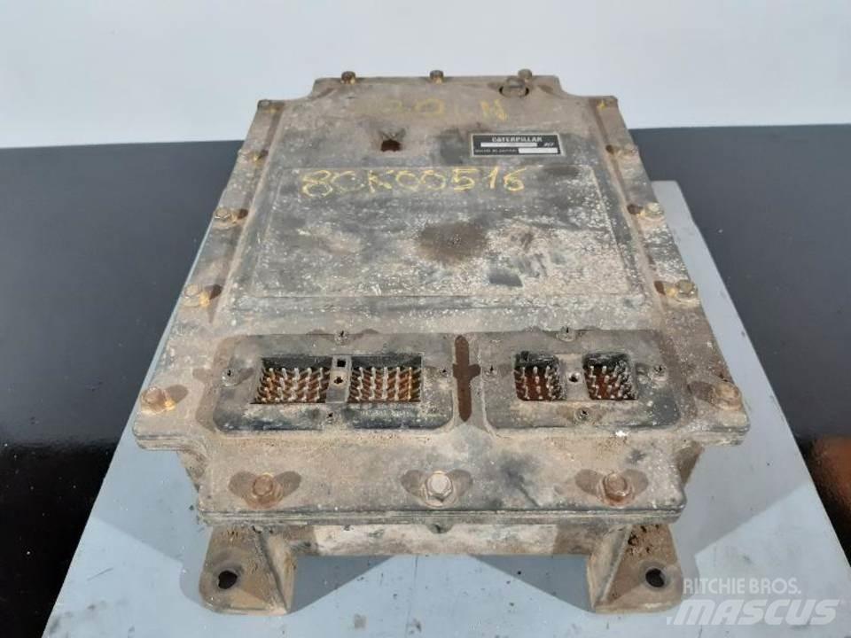 CAT 330L Kabiny i wnętrze
