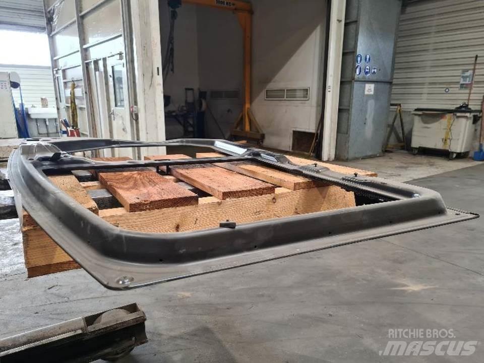 CAT 345D Kabiny i wnętrze