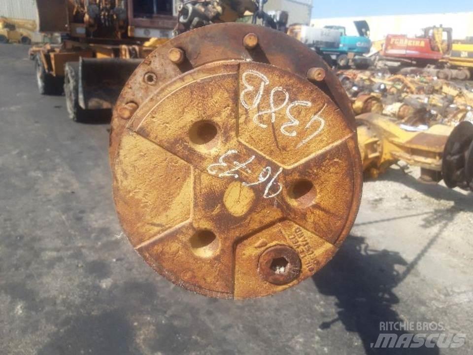 CAT 438B Przekładnie i skrzynie biegów