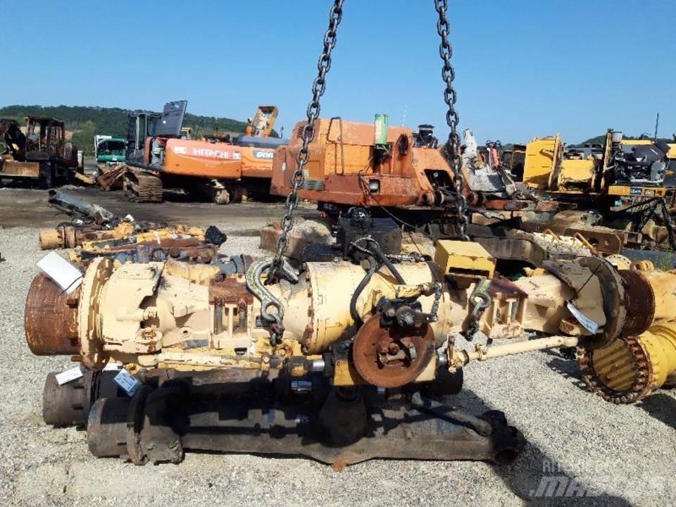 CAT 438B Przekładnie i skrzynie biegów