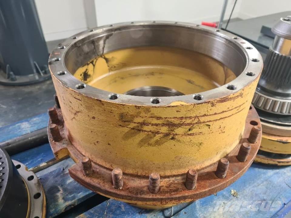 CAT 735 Przekładnie i skrzynie biegów