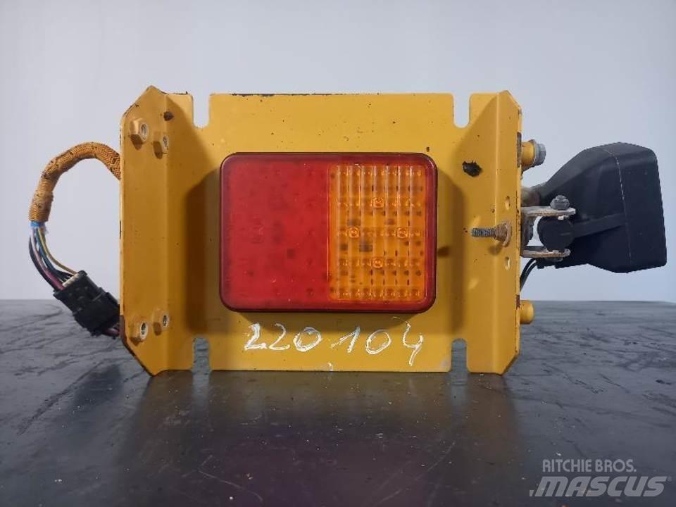CAT 770 Kabiny i wnętrze