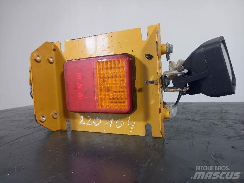 CAT 770 Kabiny i wnętrze