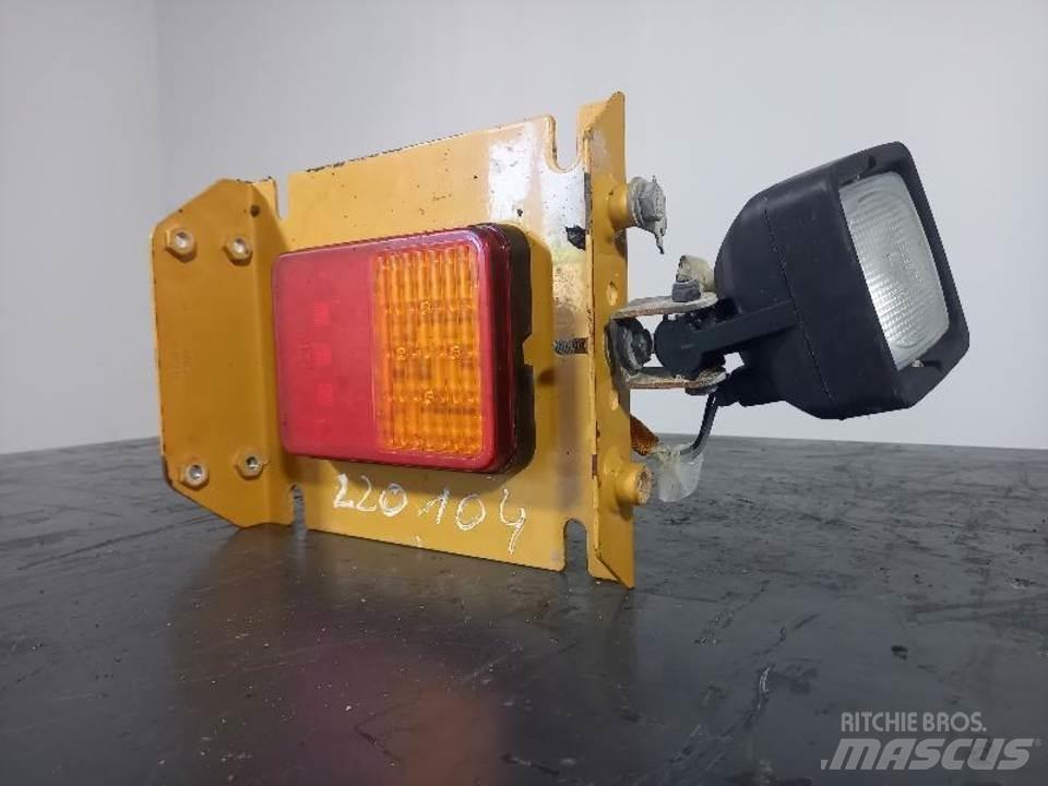 CAT 770 Kabiny i wnętrze