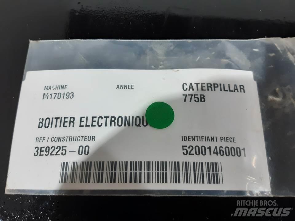CAT 775B Kabiny i wnętrze