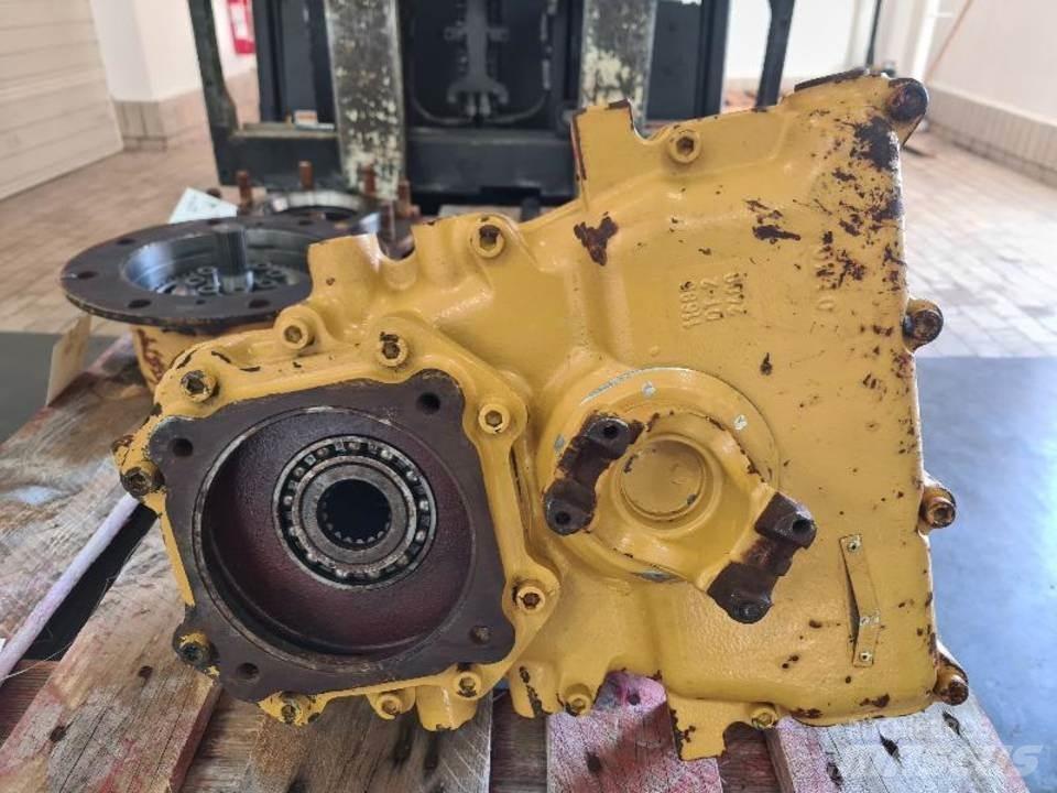 CAT 906H Przekładnie i skrzynie biegów