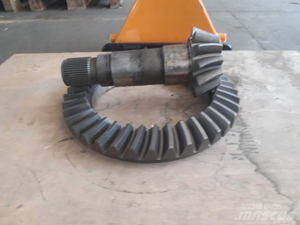 CAT 980C Przekładnie i skrzynie biegów