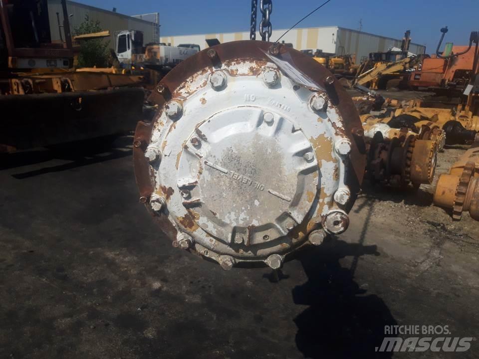CAT D250D Przekładnie i skrzynie biegów