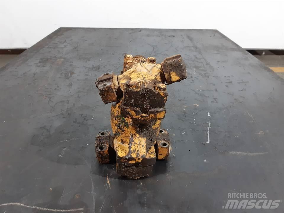 CAT D6RXL Przekładnie i skrzynie biegów