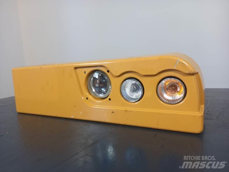 CAT M320F Kabiny i wnętrze