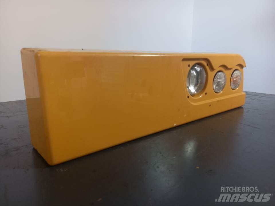 CAT M320F Kabiny i wnętrze