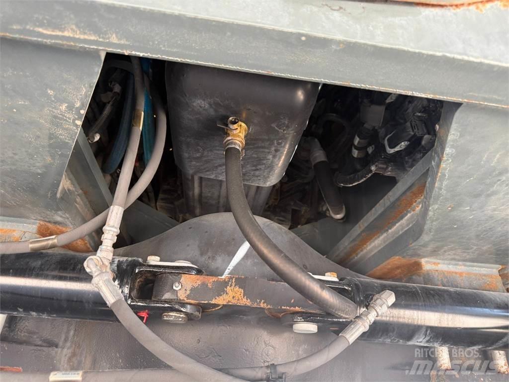 Grove GRT8100 Żurawie terenowe