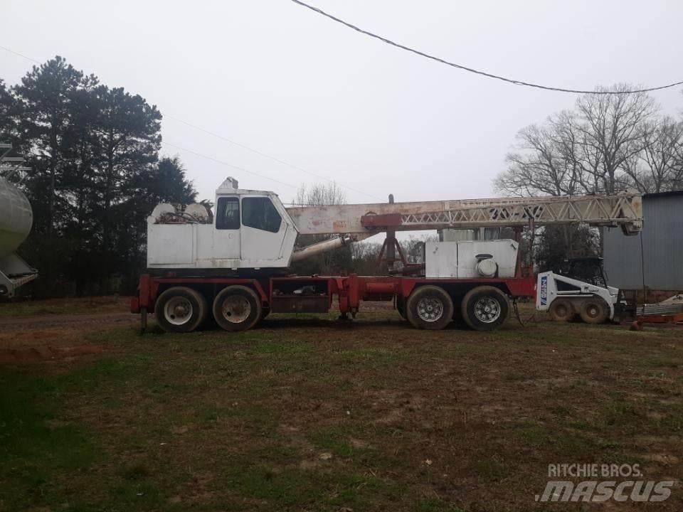 Bucyrus-Erie 30-XC Żurawie szosowo-terenowe