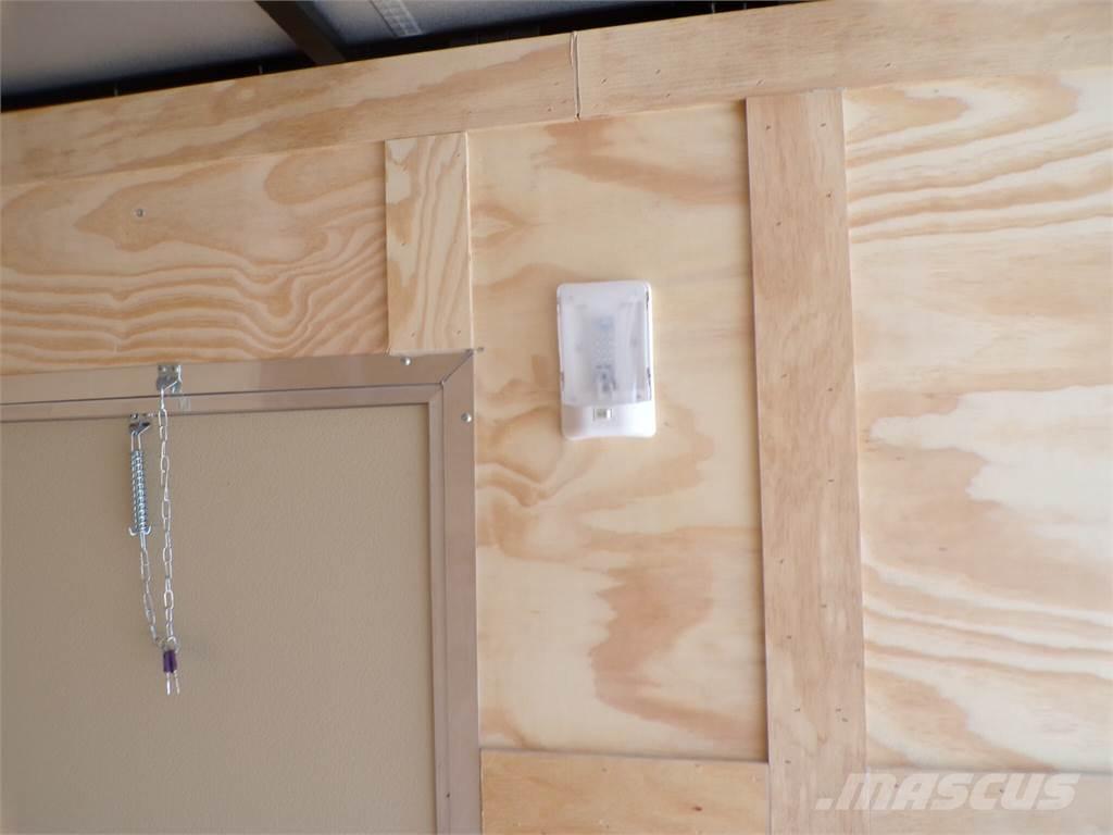  Anvil Przyczepy ze skrzynią zamkniętą