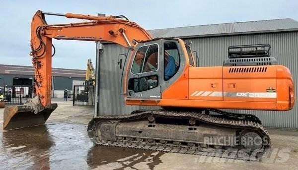 Doosan DX 255 LC Koparki gąsienicowe