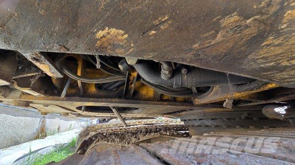 JCB JS 130 LC Koparki gąsienicowe