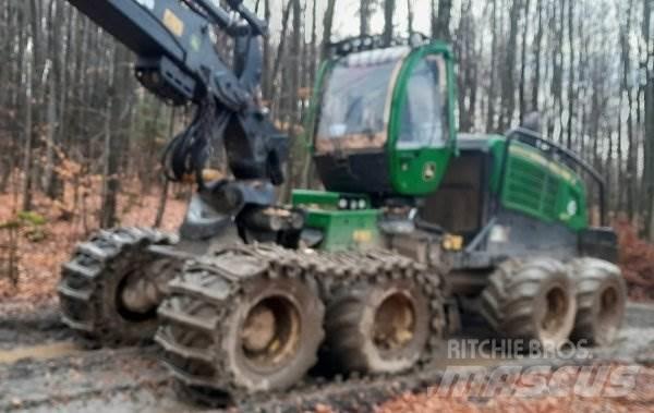 John Deere 1270 G 8W Harwestery gąsienicowe