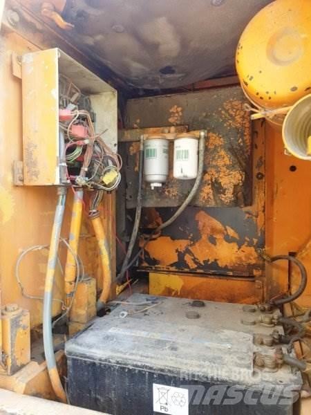 Liebherr R900 B Koparki gąsienicowe