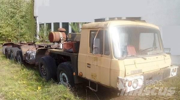 Tatra 815 Ciężarówki typu Platforma / Skrzynia