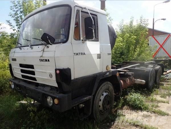 Tatra 815 Ciężarówki typu Platforma / Skrzynia