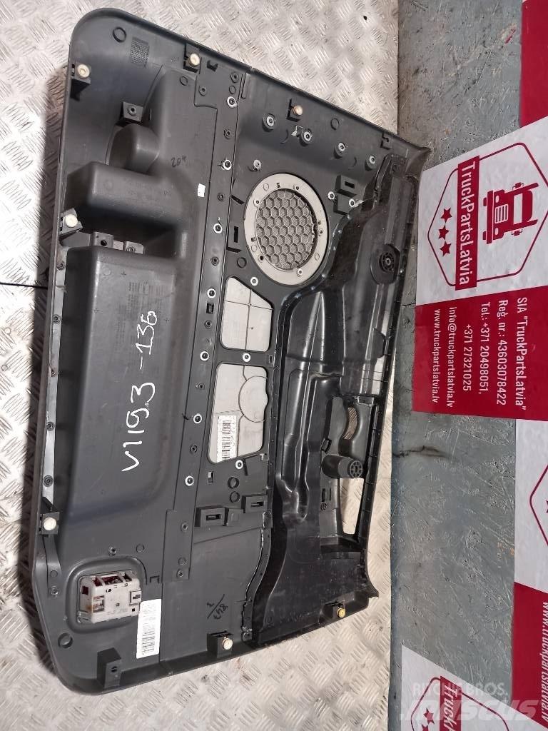 Volvo FH 12 20584915 Kabiny i wnętrze