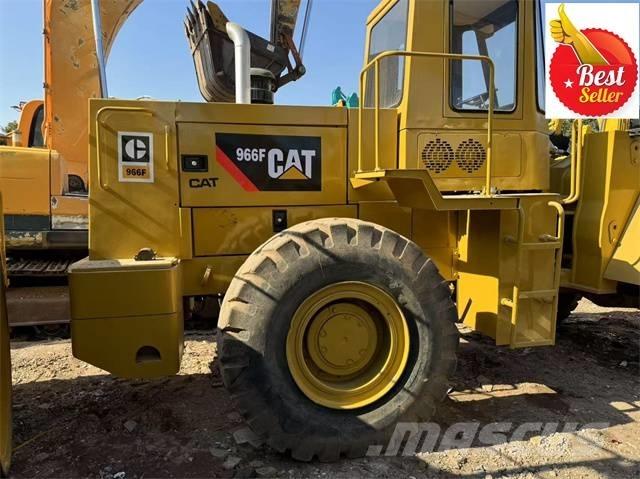 CAT 966 F Ładowarki kołowe