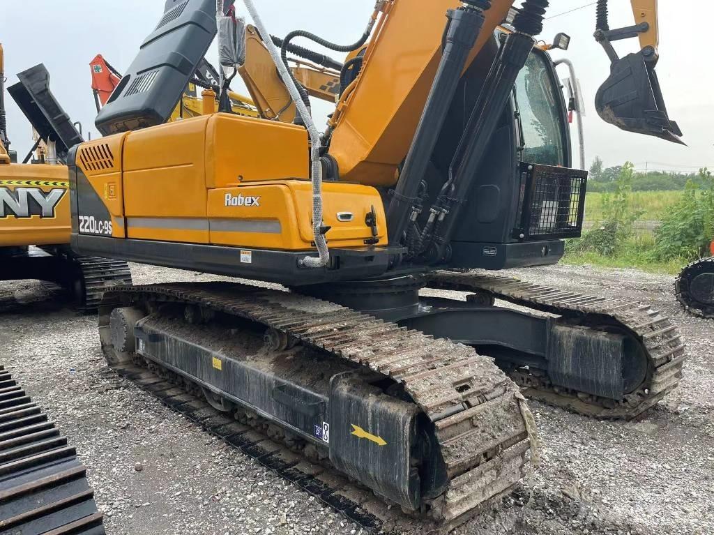 Hyundai R220 Koparki gąsienicowe