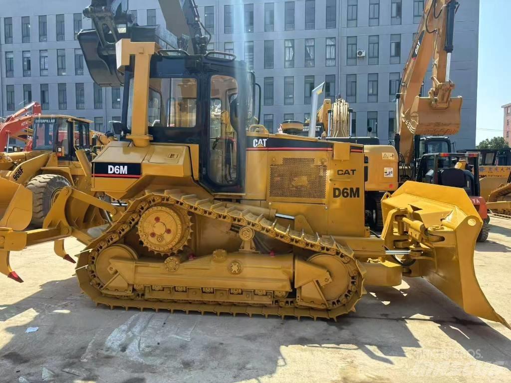 CAT D 6 M XL Spycharki gąsienicowe
