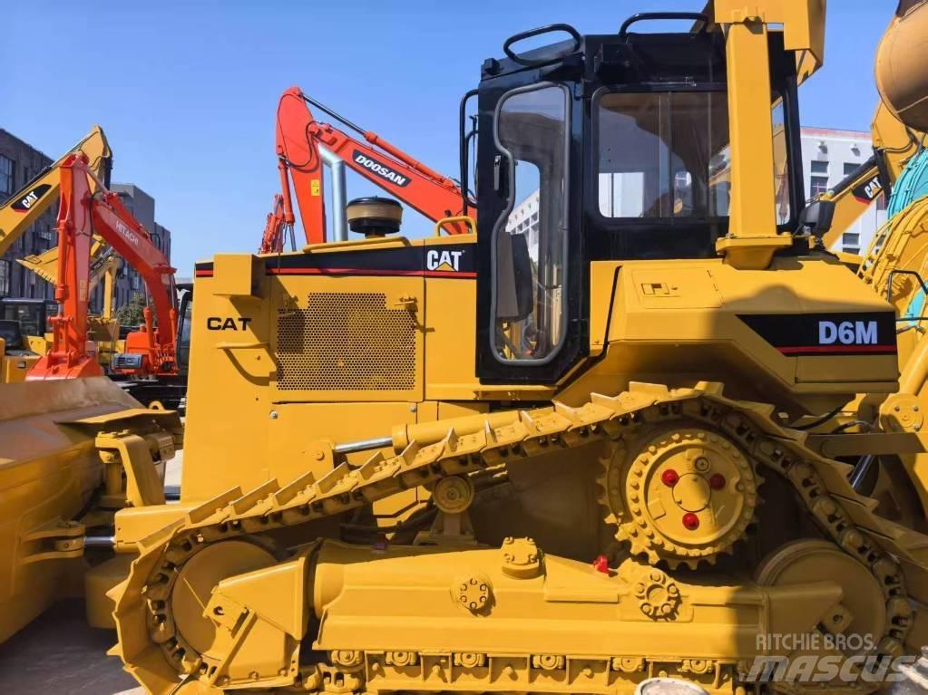 CAT D 6 M XL Spycharki gąsienicowe