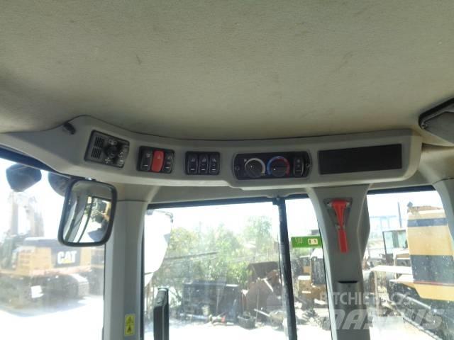 CAT 930M Ładowarki kołowe