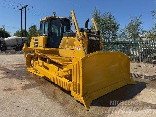 Komatsu D65EX-18 Spycharki gąsienicowe