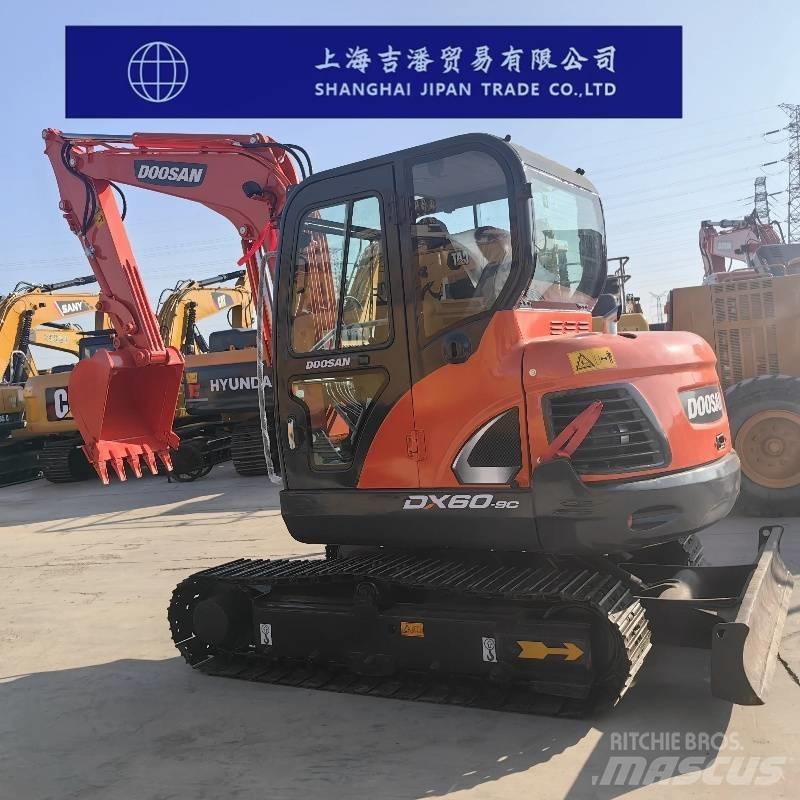 Doosan DX 60 Minikoparki