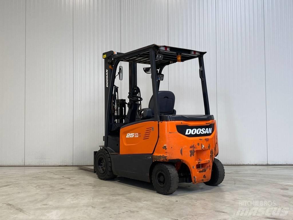 Doosan B25X-7 Wózki elektryczne