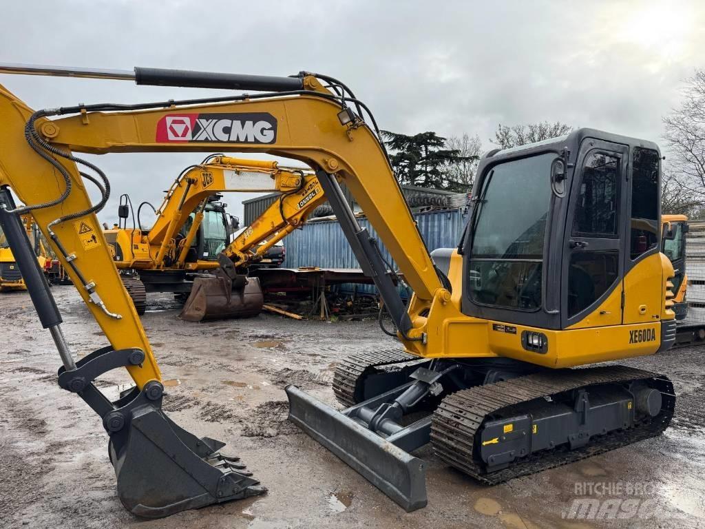 XCMG XE 60 DA Minikoparki