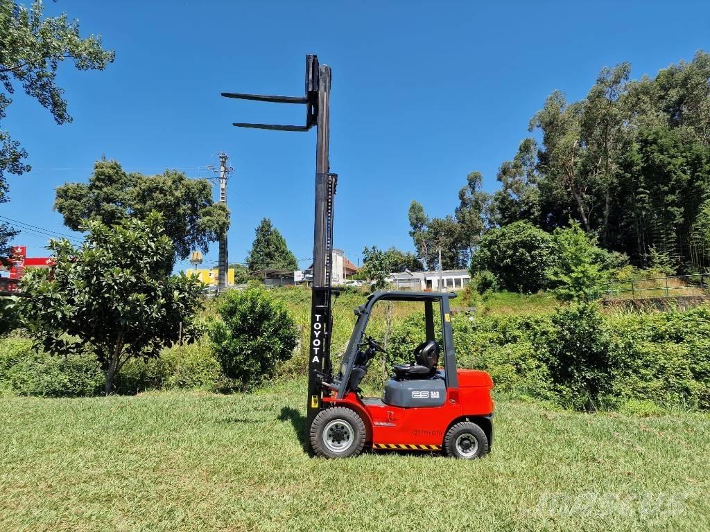 Toyota 25 Wózki Diesla
