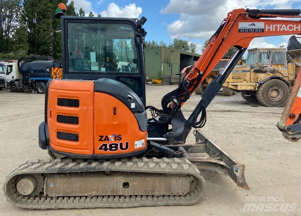 Hitachi ZX 48 U Minikoparki