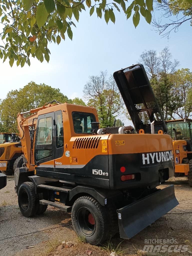 Hyundai 150W-9 Koparki gąsienicowe