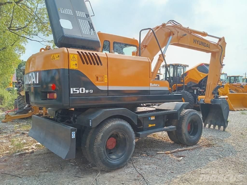 Hyundai 150W-9 Koparki gąsienicowe