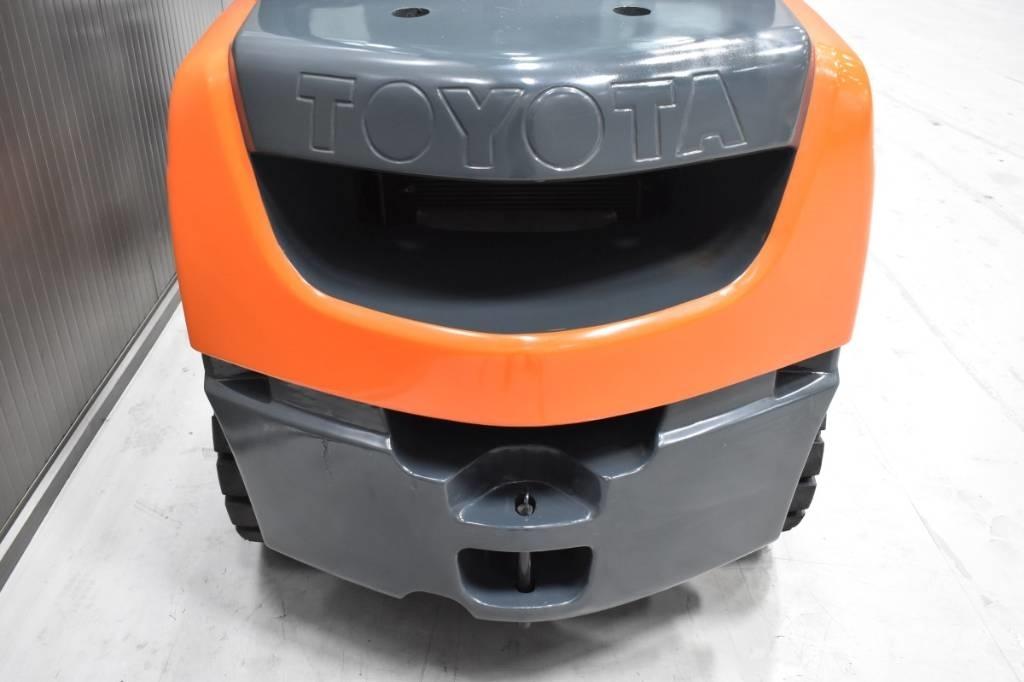 Toyota 02-8FDF30 Wózki Diesla
