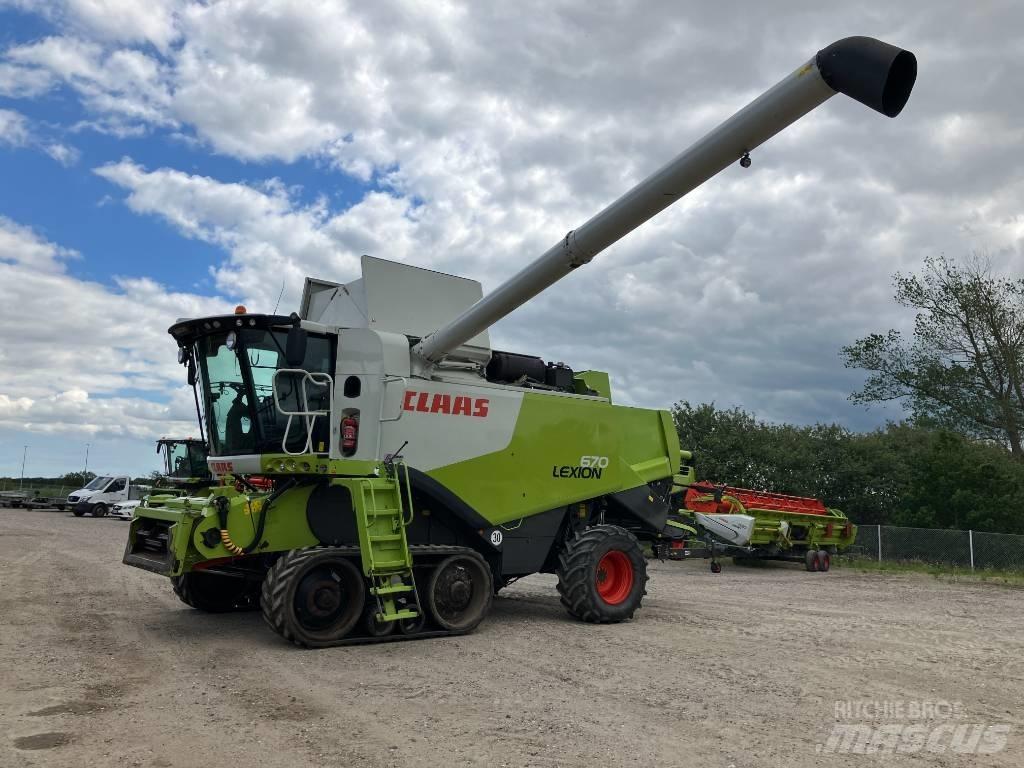 CLAAS LEXION 670 TT Kombajny zbożowe