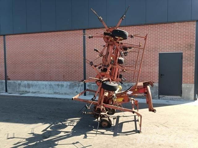 Kuhn GF8501 MH Zgrabiarki i przetrząsacze