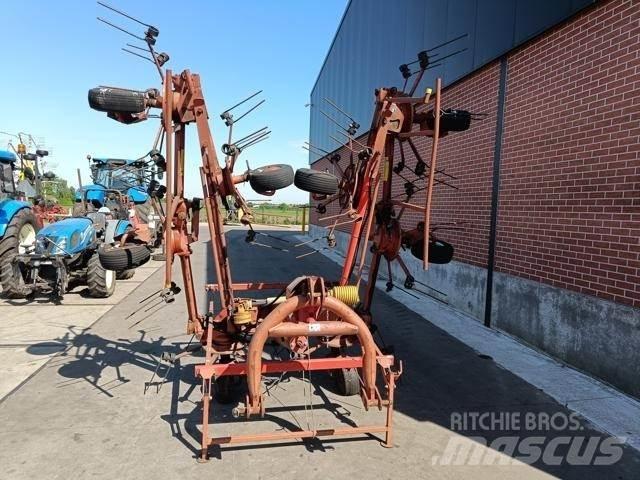 Kuhn GF8501 MH Zgrabiarki i przetrząsacze