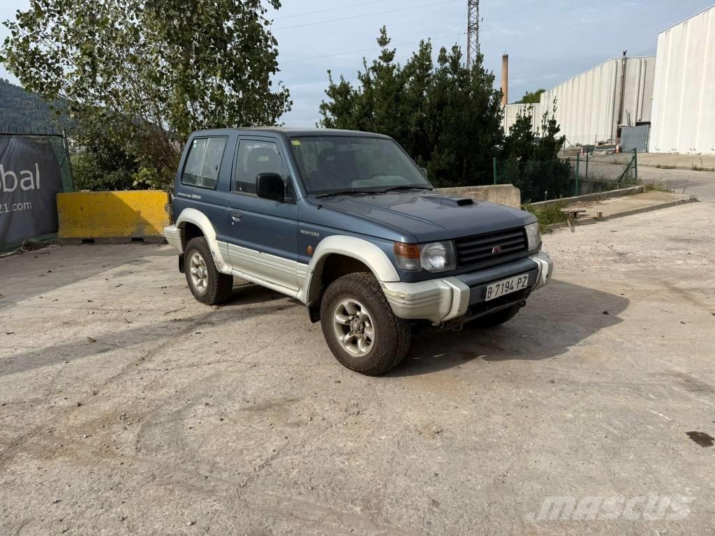 Mitsubishi Montero Samochody osobowe