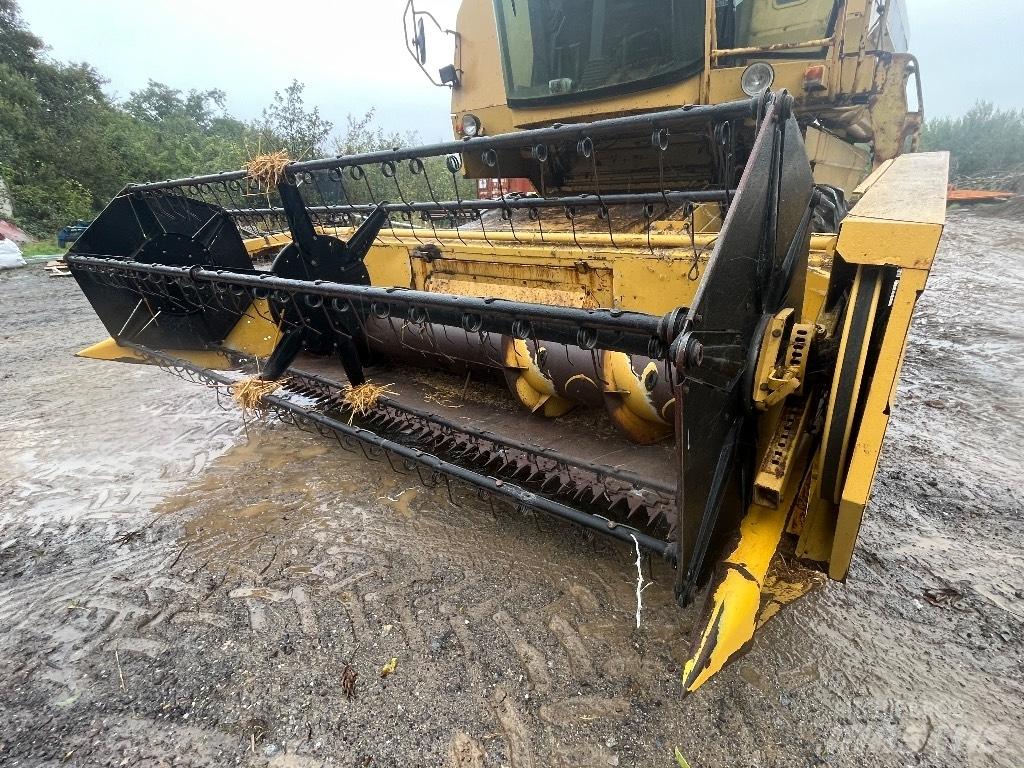 New Holland T56 Kombajny zbożowe