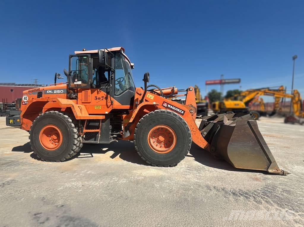 Doosan DL 250-3 Ładowarki kołowe
